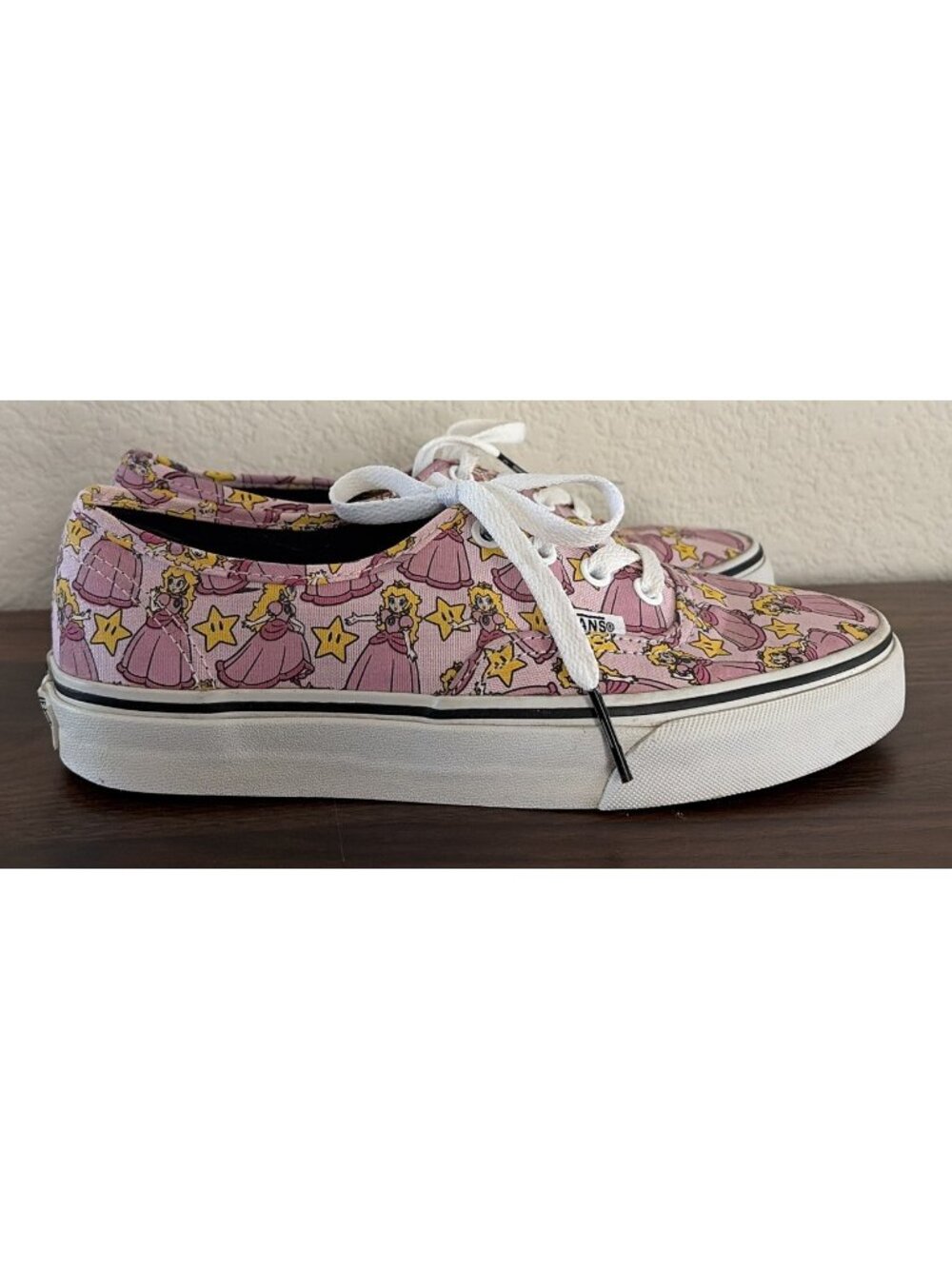 VANS NINTENDO Princess Peach Low Top Skate Shoes Game Over Women’s 7.5 Men’s 6